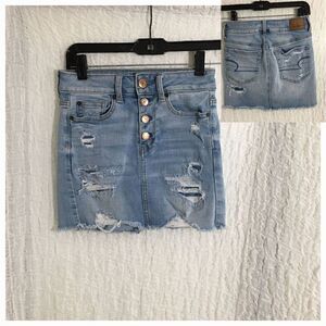 American Eagle Distressed Denim Skirt Size 00